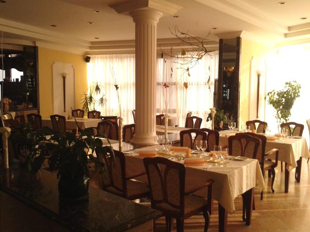 Bellevue Hotel And Resort Bardejov Bagian luar foto